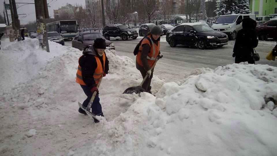 Як у Полтаві чистять сніг та чому не справляються з околицями: коментар влади