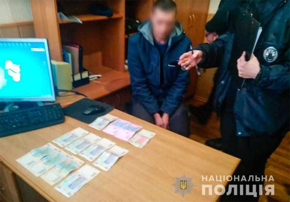 На Полтавщині нетверезий водій намагався підкупити полісмена