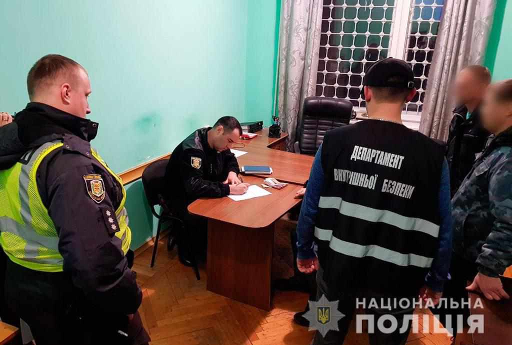 На Полтавщині іноземець намагався «підкупити» поліцейського 