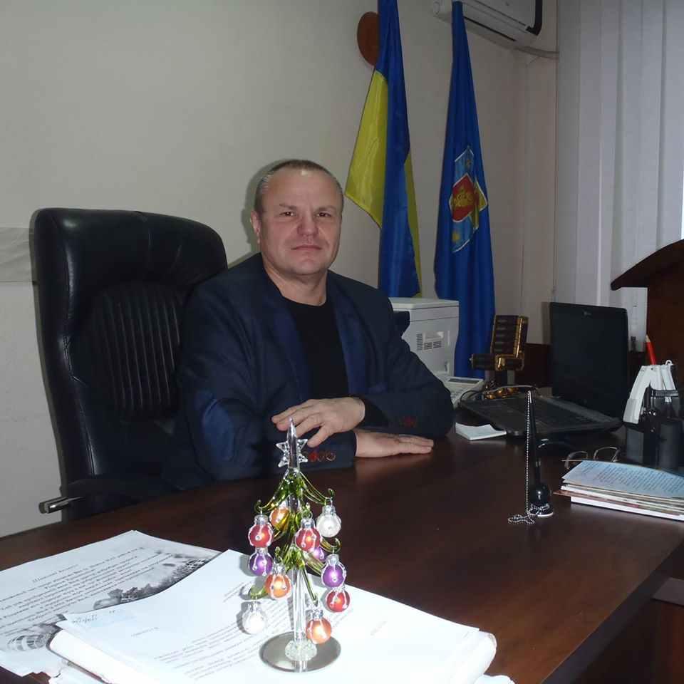 Колишній голова Зіньківської РДА виграв суд, і Президент поновив його на посаді