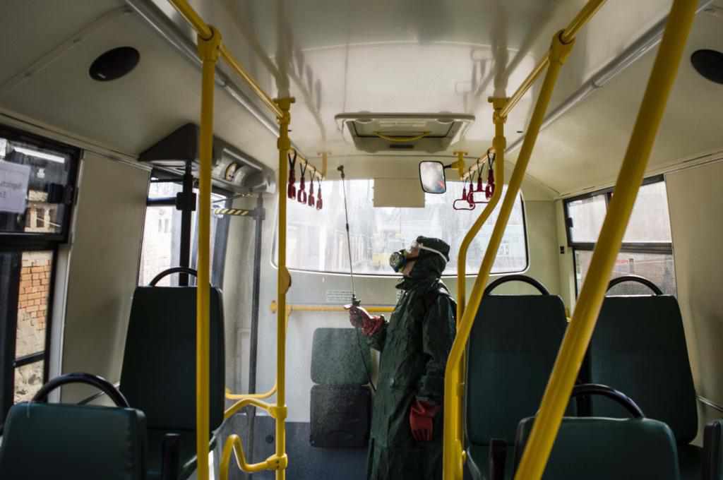 Як у Полтаві дезінфікують комунальний транспорт. ФОТО, ВІДЕО