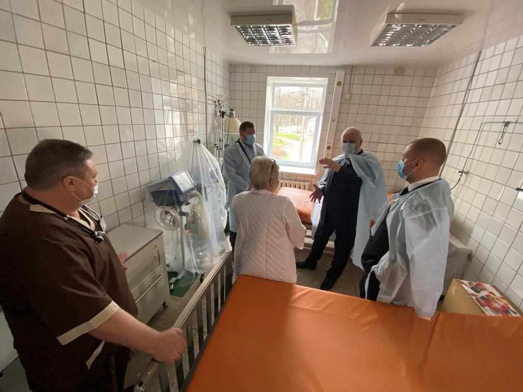 Інфекційна лікарня в Полтаві не переповнена: голова ОДА перевірив готовність закладу до виявлення коронавірусу