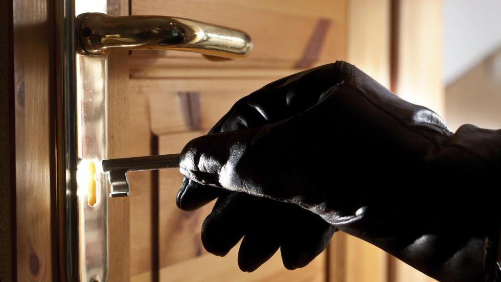 На Полтавщині чоловіка підозрюють у серії квартирних крадіжок