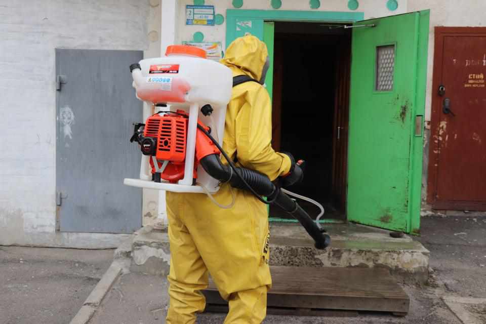 У Полтаві продовжують дезінфікувати під’їзди будинків: перелік адрес на 3 квітня