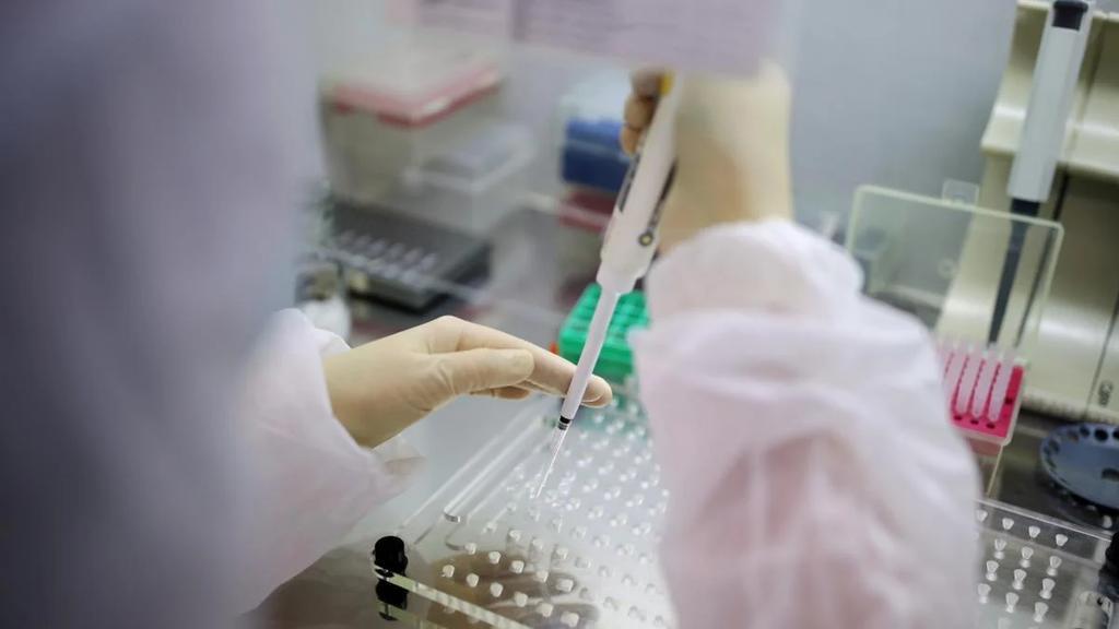 «Готуємося до можливого загострення розповсюдження коронавірусу»: голова Полтавської ОДА заявив про купівлю ще одного апарату для виявлення вірусу