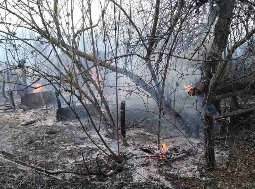 Протягом доби на Полтавщині вогонь знищив 80 гектарів рослинності, ледь не згоріли магазин та хата
