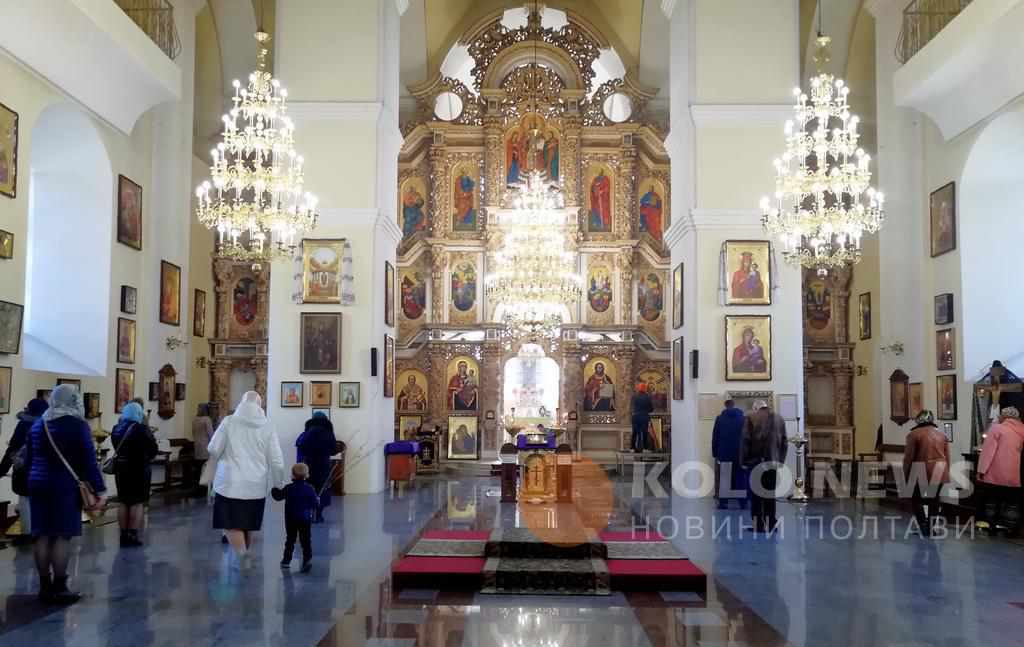 Як у Полтаві нині вербу святили. ФОТО, ВІДЕО