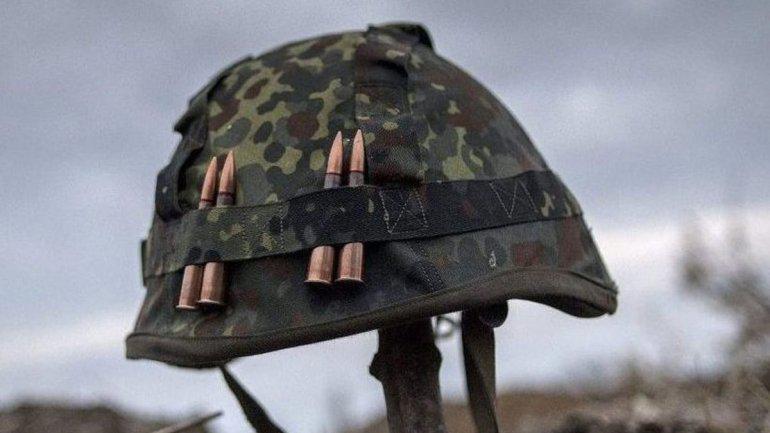 На Донбасі загинув український боєць, ще один отримав бойове ураження