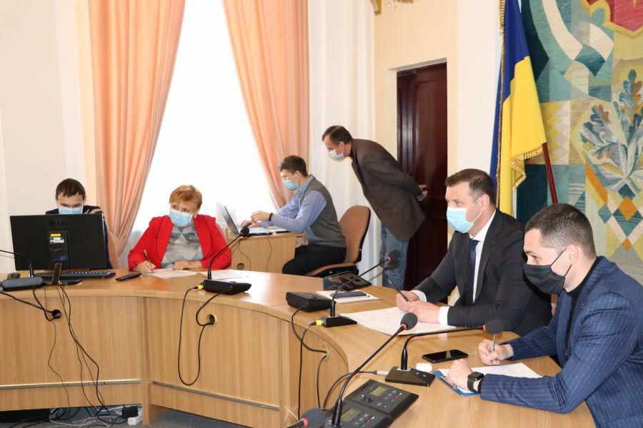 Депутати Полтавської міськради затвердили міську цільову програму «Боротьба з COVID-19 у 2020 році»