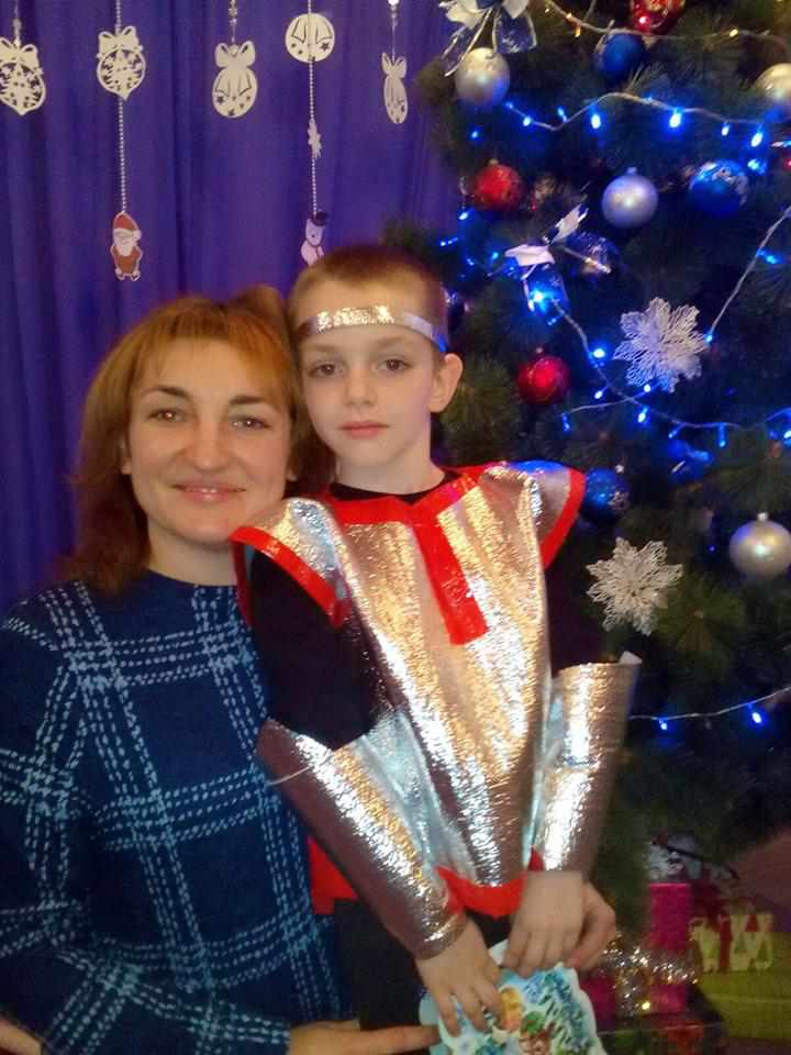 Рідні благають врятувати молоду жінку – матір малої дитини