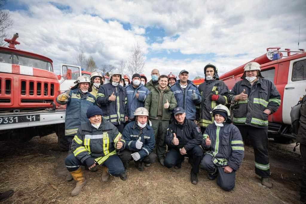 Рятувальник з Полтавщини, який гасить пожежу в Чорнобильській зоні, отримав відзнаку від президента