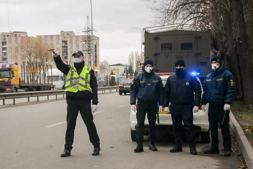 За вихідні на Полтавщині найчастіше порушували заборону щодо перевезення пасажирів, носіння масок та прогулянок у парках