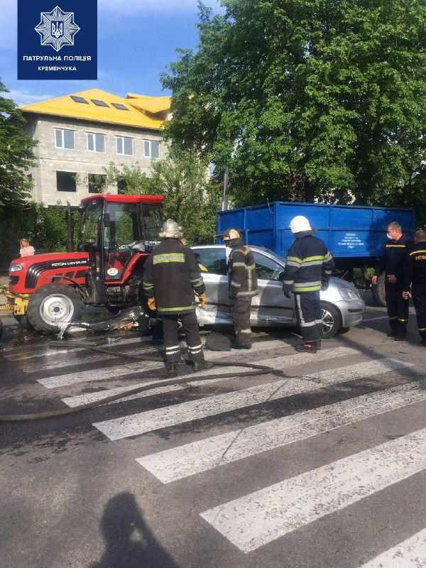 Потрійне ДТП на Полтавщині: зіткнулися два легковики та трактор
