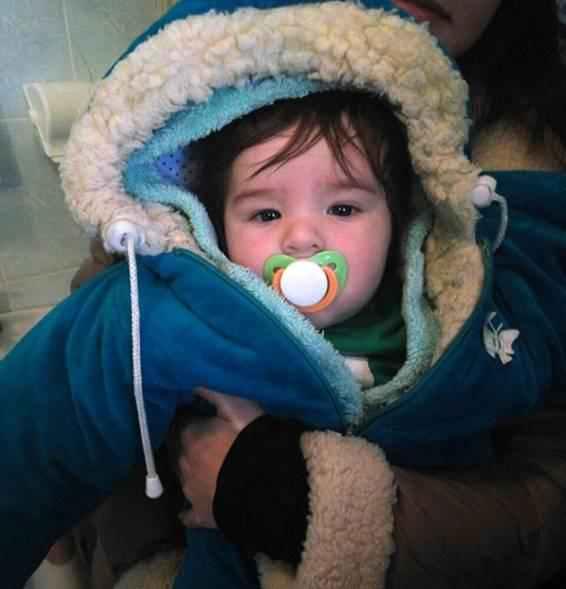 Мати залишеного полтавського малюка жалкує й хоче забрати дитину