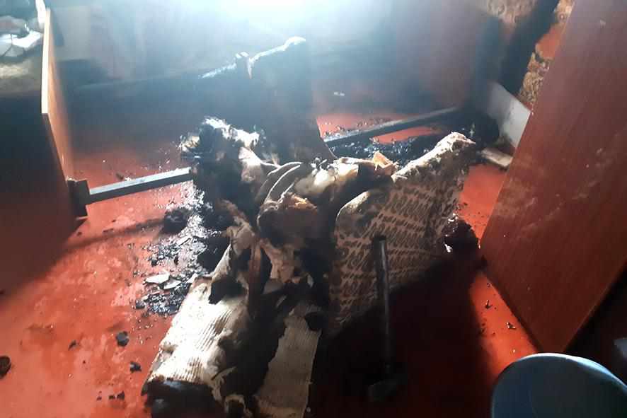 У Кременчуці через необережне паління ледь не згоріло подружжя та їхня онука