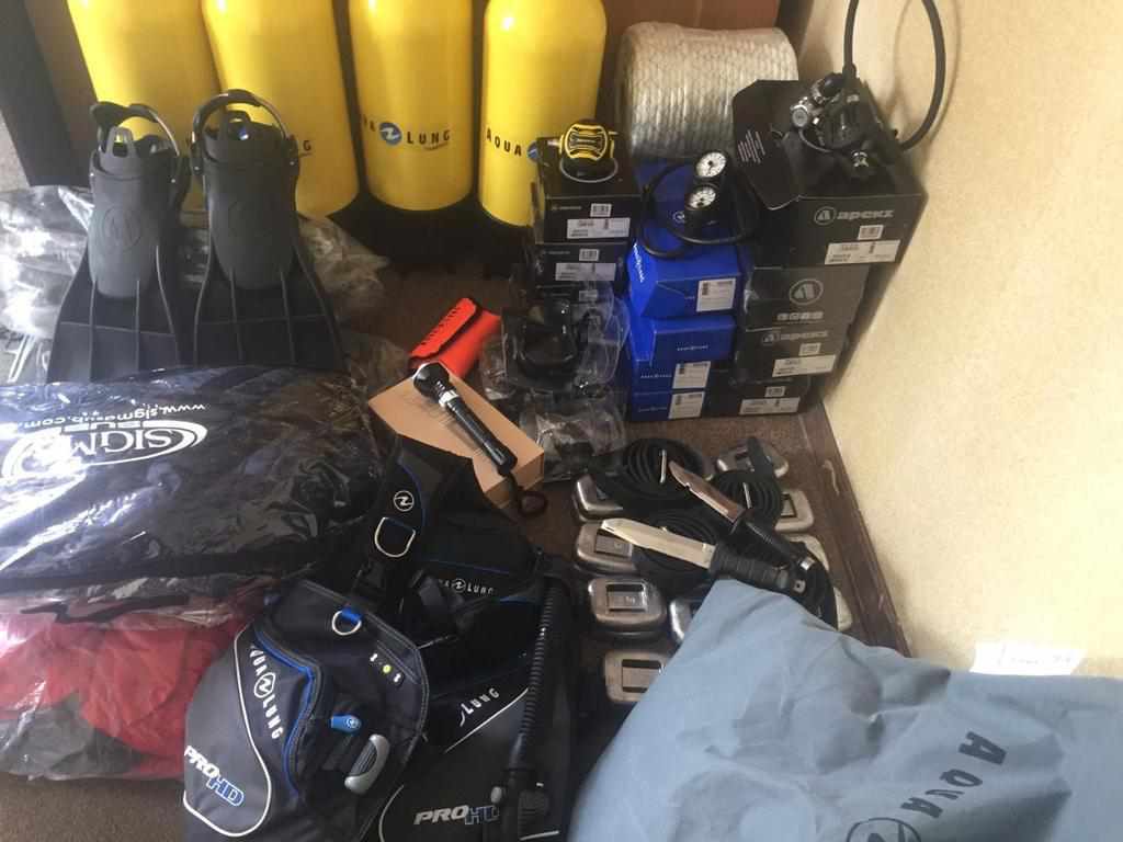 Полтавські рятувальники отримали водолазне спорядження від Нідерландів. ФОТО