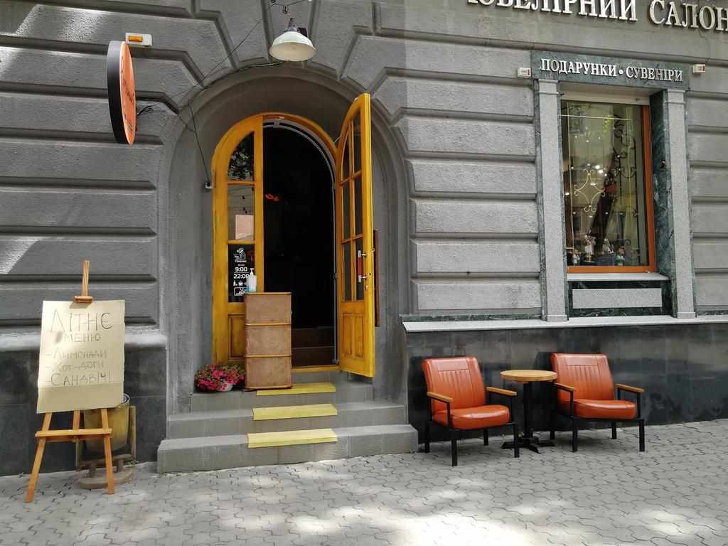 Кафе і ресторани після карантину в Полтаві: як вижили і що вже відчинилось. ФОТО