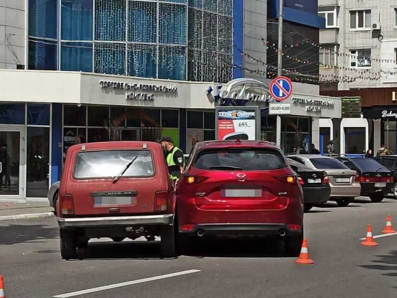 ДТП у Кременчуці: не розминулися дві автівки