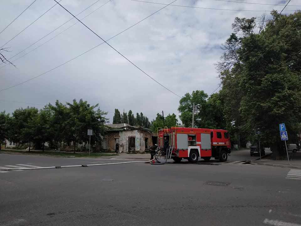 У Полтаві сталася пожежа в районі Центрального ринку. ВІДЕО
