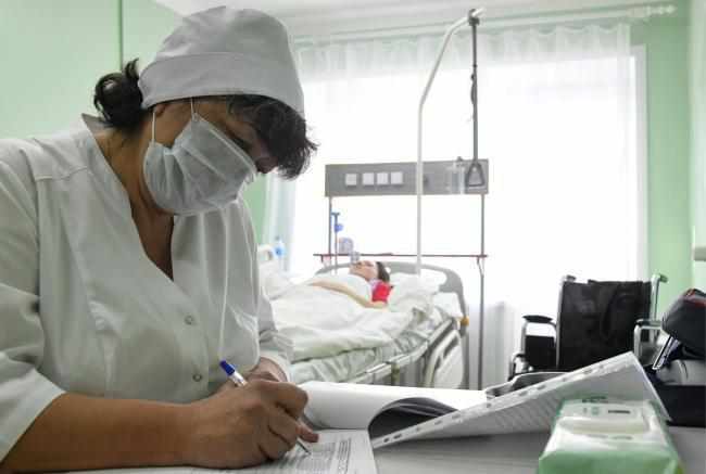 Більше 2,5 млн грн отримали полтавські медики за лікування пацієнтів із COVID-19