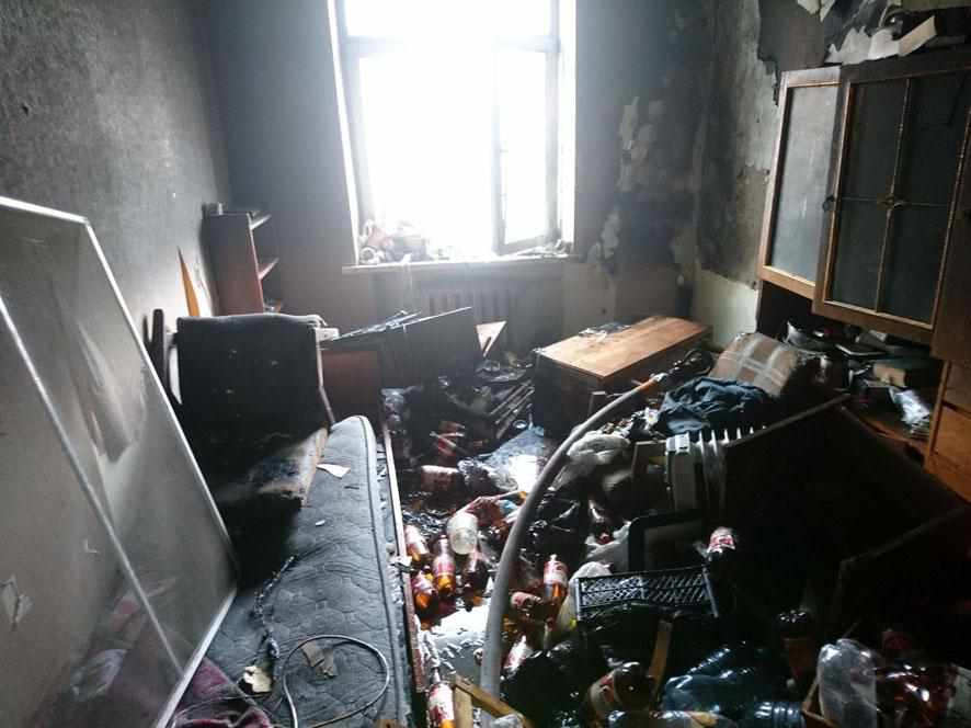 У Полтаві горіла квартира: врятували людину, ще трьох евакуювали