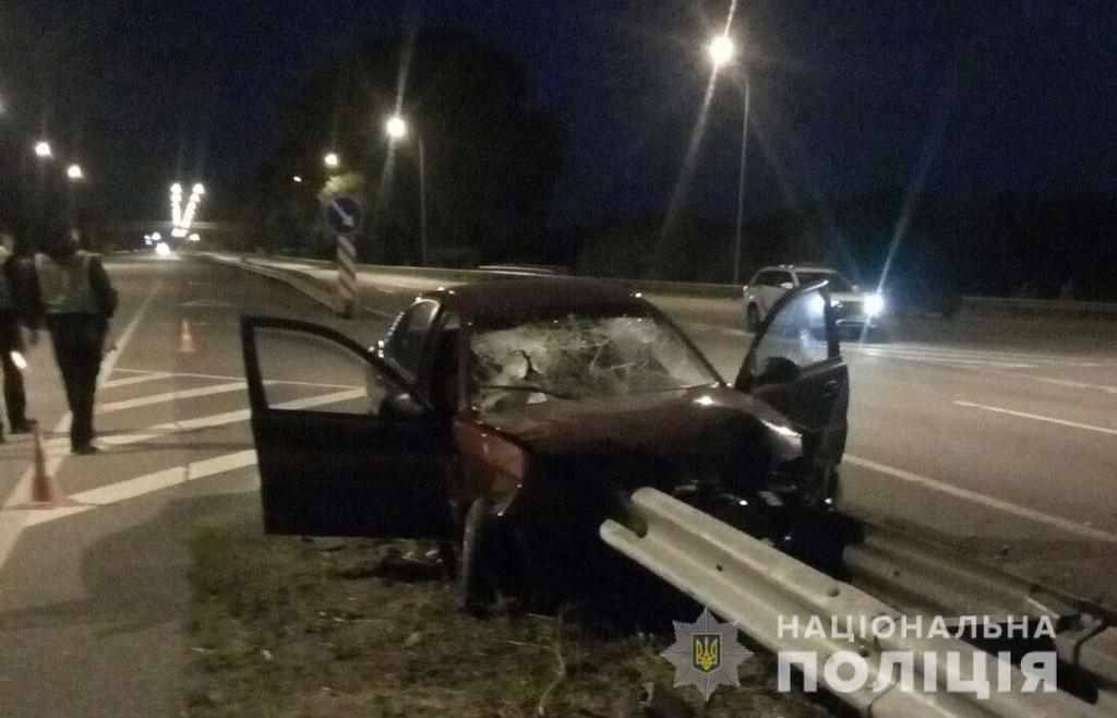На Полтавщині авто в’їхало у відбійник: загинула людина