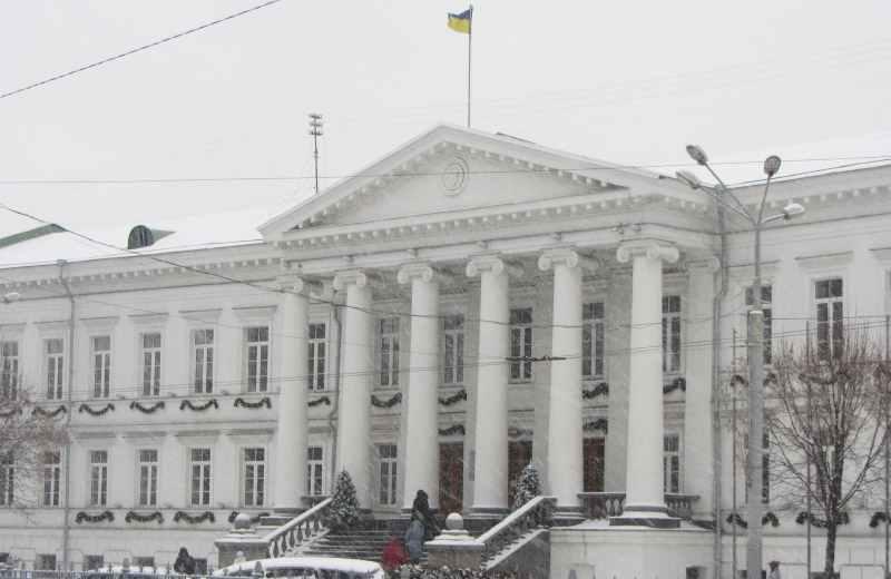 Мер Полтави та його заступники отримуватимуть премії і матеріальну допомогу