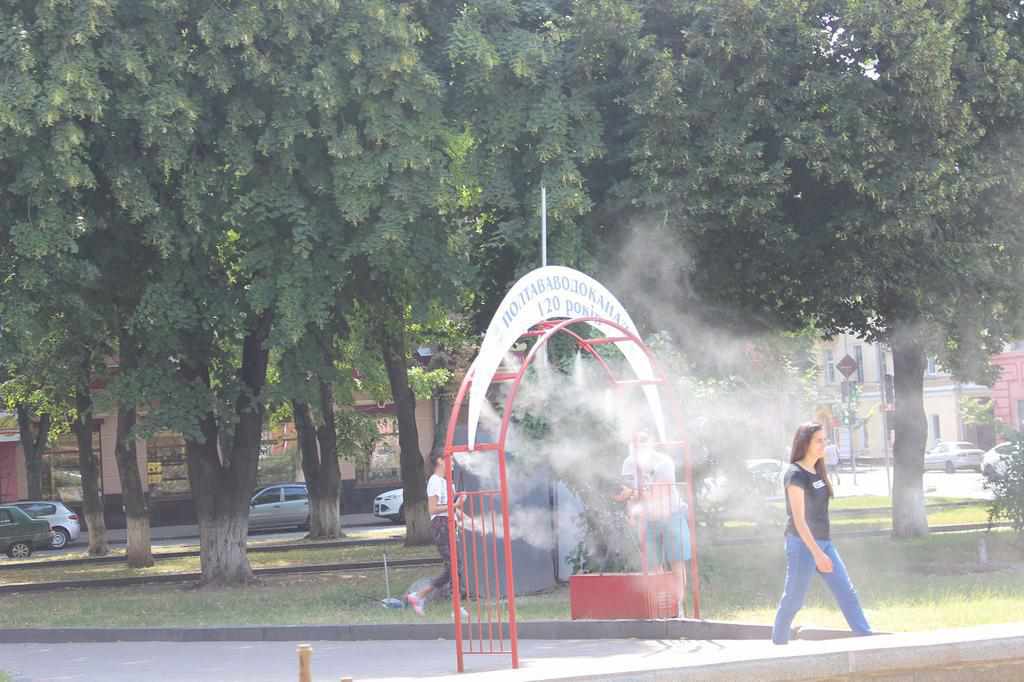 З нагоди ювілею «Полтававодоканал» презентував 5 охолоджувальних арок