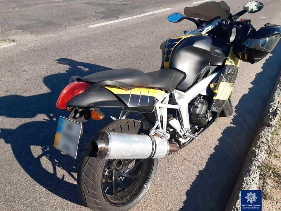 У Полтаві патрульні виявили мотоцикл, який розшукує Інтерпол