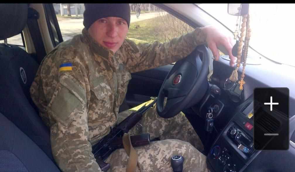 Терориста з Полтавщини, що брав у заручники полісмена, розшукують з авіацією