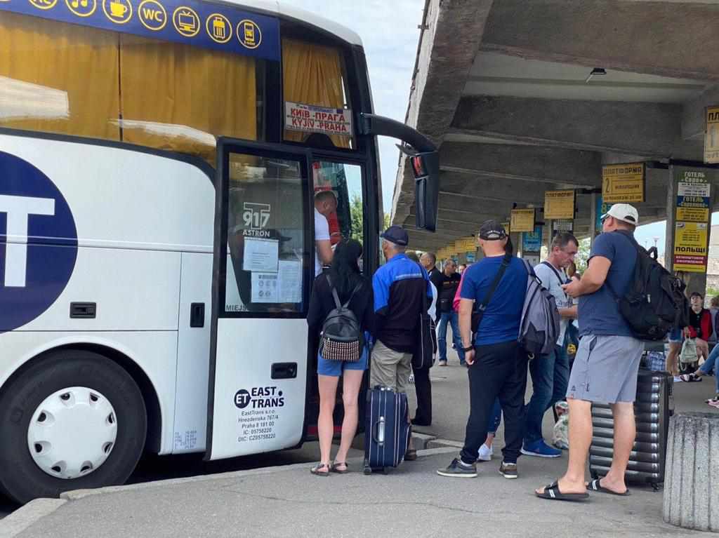 З центрального автовокзалу Полтави – за кордон: 20 рейсів на добу