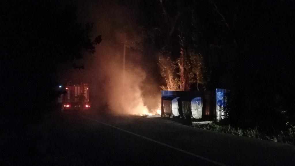 Пожежа на околиці Полтави залишила людей без світла. ФОТО. ОНОВЛЕНО 