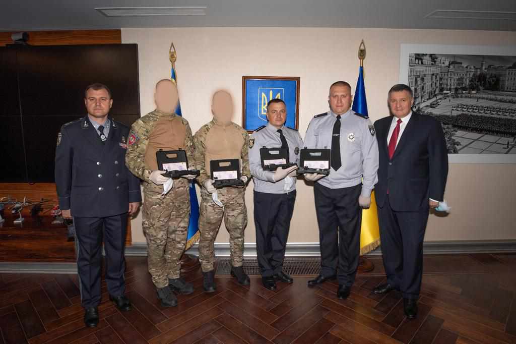 Правоохоронці, які затримали і знешкодили полтавського терориста, отримали нагороди 