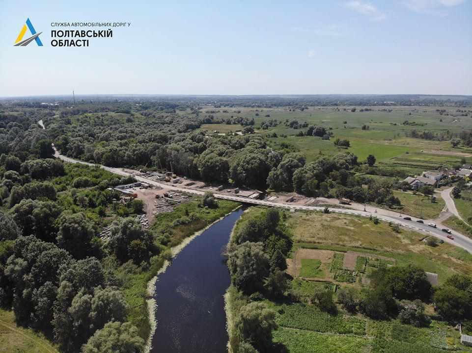 На Полтавщині реконструюють аварійний міст через Сулу, який 4 роки тому обвалився