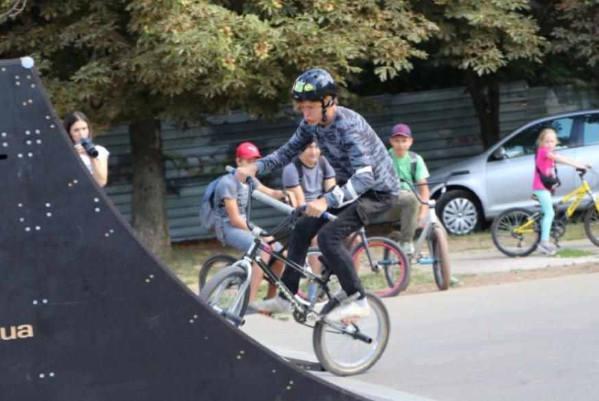 У Полтаві офіційно відкрили перший скейт-парк