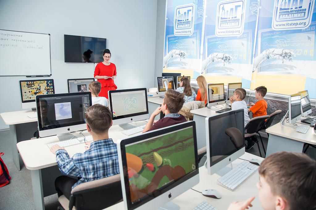 Новітні методи навчання для сучасних дітей: у Полтаві з'явилася перша ІТ-школа 