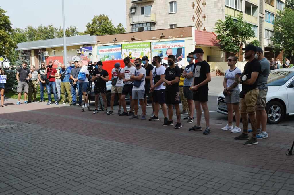 У Полтаві відбувся мітинг на підтримку «харківських робінгудів». ФОТО 