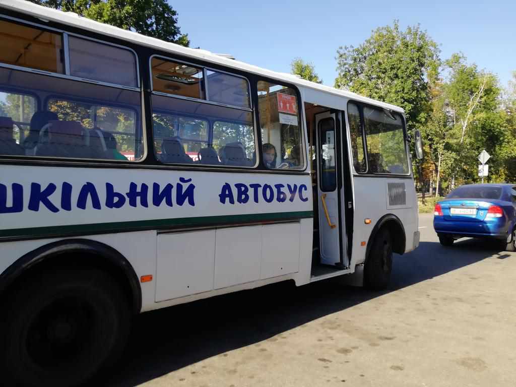 Чи закриватимуть школи Полтави, якщо в дитини чи вчителя коронавірус