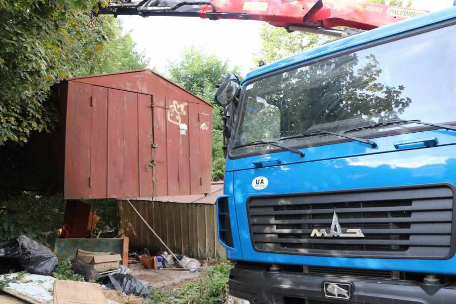 Завтра у Полтаві знесуть іще два гаражі: нагадують, щоб звільнили споруди від цінних речей