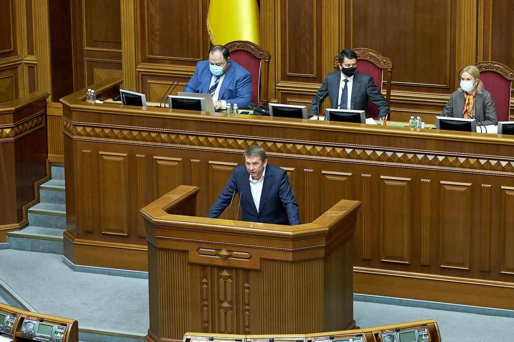 Депутатська група «Довіра» закликає провести вакцинацію соціальних працівників по всій Україні 