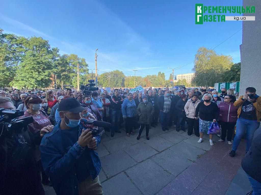 На Полтавщині через затримку зарплати мітингували працівники заводу. ФОТО, ВІДЕО