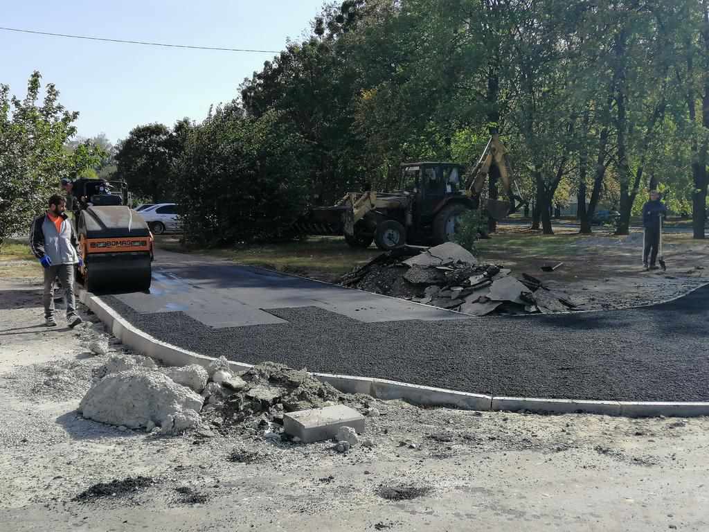 Ремонтуємо тротуари на Маршала Бірюзова й Навроцького ► Команда Удовіченка
