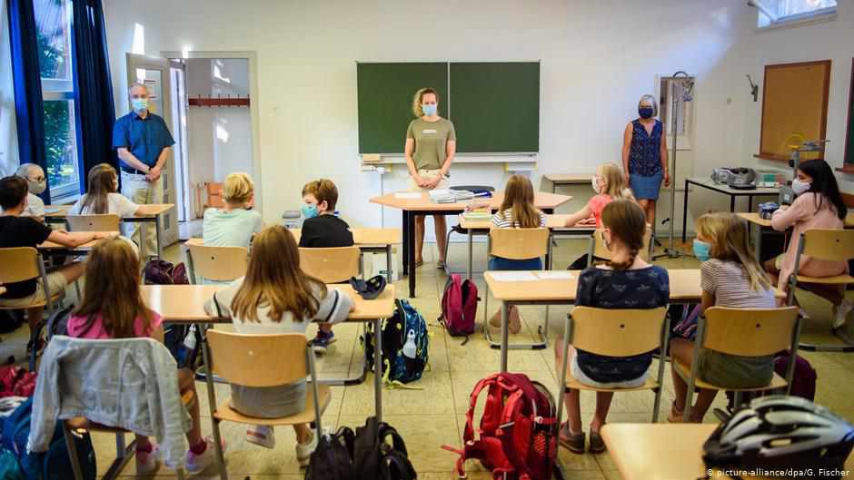 На Полтавщині через спалах COVID-19 перевели на дистанційне навчання ще 2 школи та закрили один дитсадок 