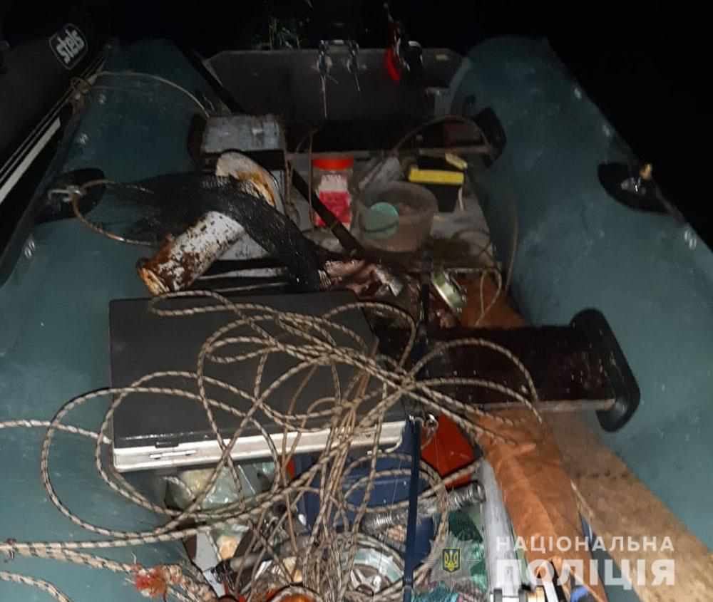На Полтавщині шукають чоловіка, який випав з човна