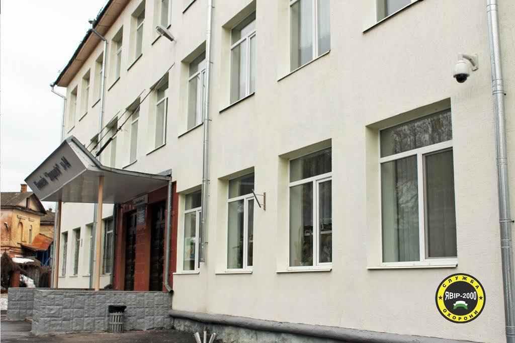 Компанія «Явір-2000» безкоштовно забезпечила 14 полтавських шкіл системами відеонагляду
