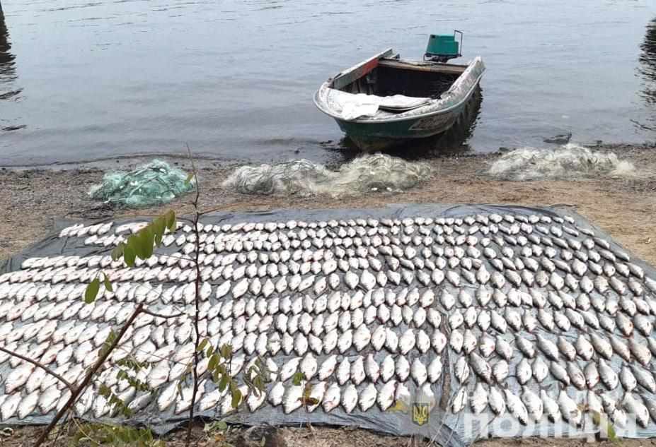 На Полтавщині чоловік незаконно наловив риби майже на півсотні тисяч 