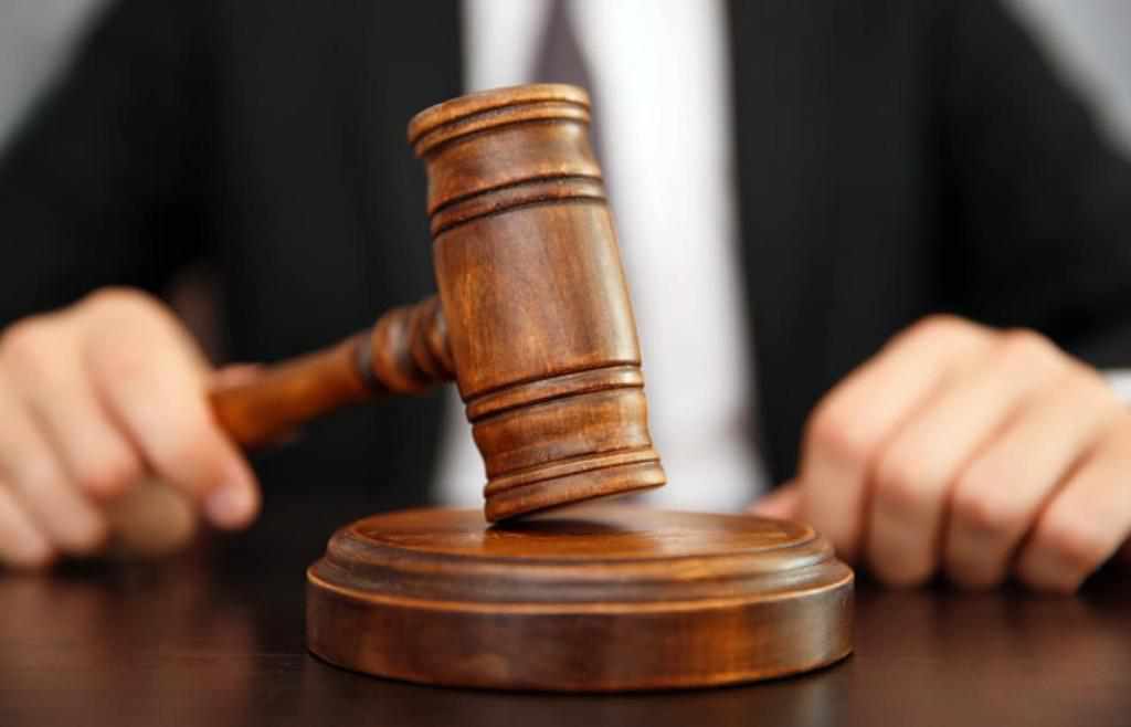 У Полтаві судять експрацівницю банку, яка підробляла документи