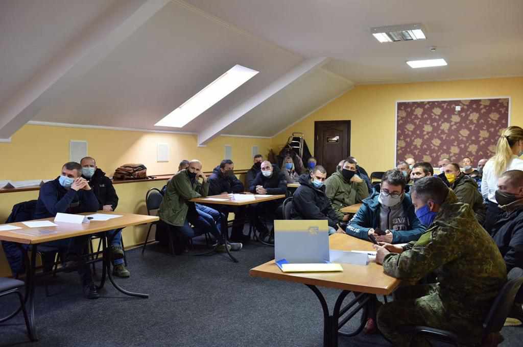 Пільги, патріотичне виховання, музей героям російсько-української війни: Іващенко зустрівся із ветеранськими організаціями