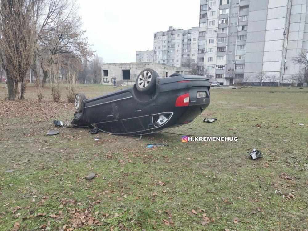 На Полтавщині автівка злетіла в кювет, алкоголь в крові водія перевищував норму у вісім разів