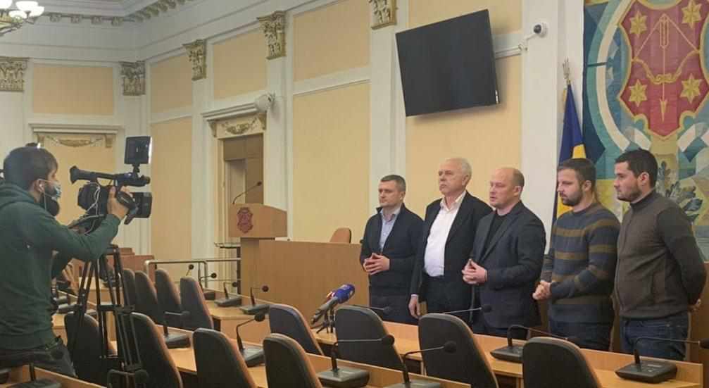 Представники чотирьох фракцій міськради Полтави заявили про об’єднання 